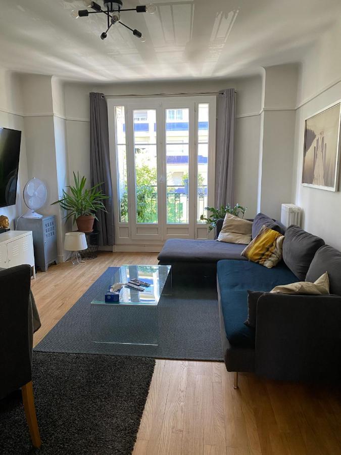 Апартаменты Grand F2 Avec Vue Sur La Maison De Georges Brassens Париж Экстерьер фото